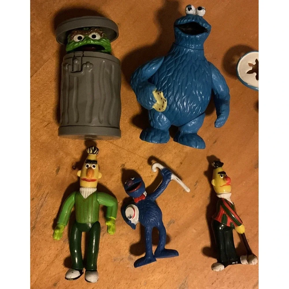 Vintage Lot Of 10 Sesame Street Figure‎ S, Big Bird, Oscar, Cookie Monster, Elmo